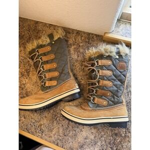Sorel Women's Waterproof Winter Boots Size 5 Brown Olive Quilted Faux Fur